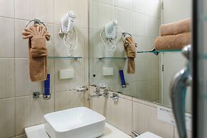 Regency Grand Suites