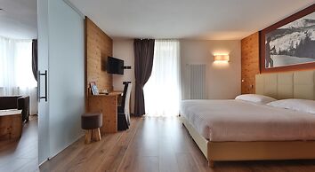 Sassdei My Active Suite Hotel