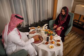 DoubleTree by Hilton Riyadh - Al Muroj Business Gate