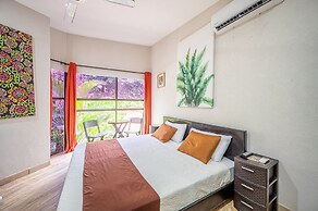 Jaco Lodge Quiet Hotel