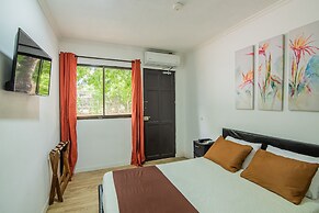 Jaco Lodge Quiet Hotel