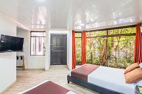 Jaco Lodge Quiet Hotel
