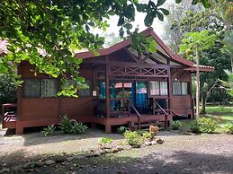 Kenaki Lodge