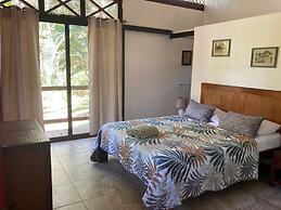Kenaki Lodge