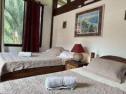 Kenaki Lodge