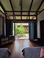 Kenaki Lodge