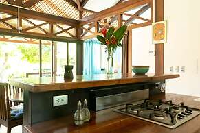Kenaki Lodge