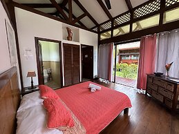 Kenaki Lodge