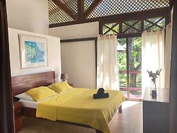 Kenaki Lodge