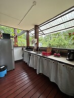 Kenaki Lodge