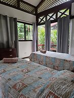 Kenaki Lodge