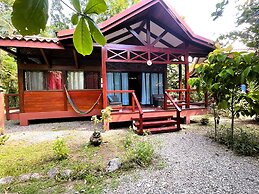Kenaki Lodge