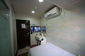 Hostel Chloe