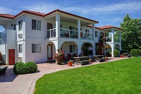 Sandy Beach Suites