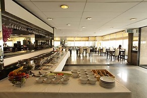 Nanatai Suites