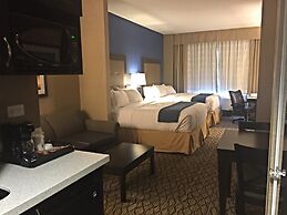 Holiday Inn Express & Suites Thunder Bay by IHG