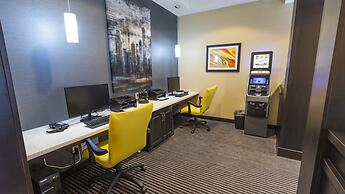 Holiday Inn Express & Suites Thunder Bay by IHG