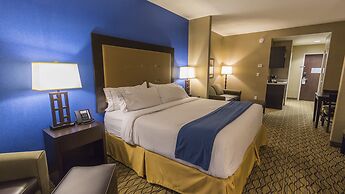 Holiday Inn Express & Suites Thunder Bay by IHG