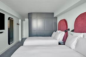 Sea Containers London