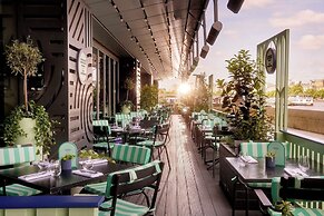 Sea Containers London