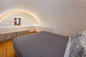Abrazo Villas