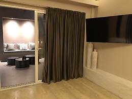 Ionian Eye Design Studios & Spa