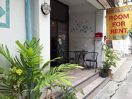White Orchid Inn