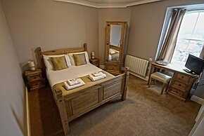 Resolution Hotel