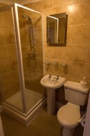 Resolution Hotel