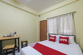 OYO 471 Sunshine Apartment