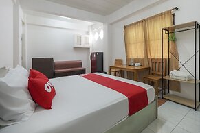 OYO 471 Sunshine Apartment
