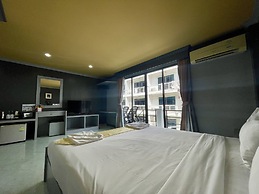 The Little Moon Residence