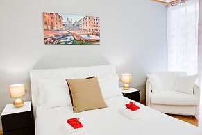 Lh Royal Suites
