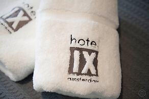 Hotel IX