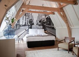 Hotel IX