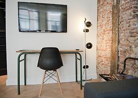 Hotel IX