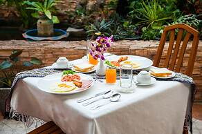 Crystal Inn Phuket