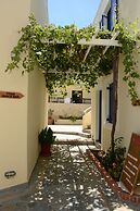 Frida Village
