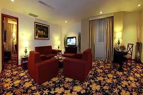 Rocky Plaza Hotel Padang