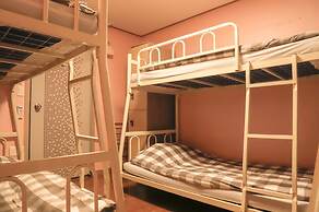 Busan Suk Bak Dot Com Guest House - Hostel