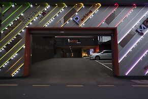 Max Motel