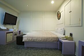 Max Motel