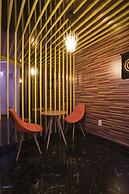 Max Motel
