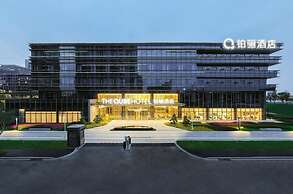 The Qube Hotel