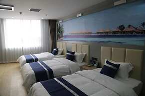 Golden Phoenix Hotel