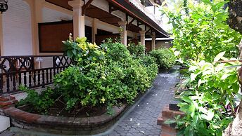 Fat Yogi Cottages