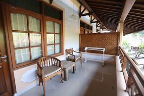 Fat Yogi Cottages