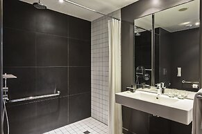 Melia Paris La Defense