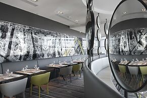 Melia Paris La Defense