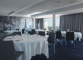 Melia Paris La Defense